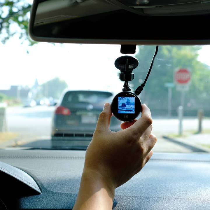 JS Innovations - Wholesale Car Decorative Charm - Unisex - JS Dash Mini - Plug & Play Dash Cam- Full HD 1080p Dashcam4