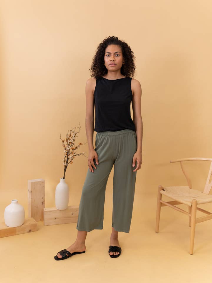 TAHITI CROPPED TROUSERS for wholesale by POEMS BCN