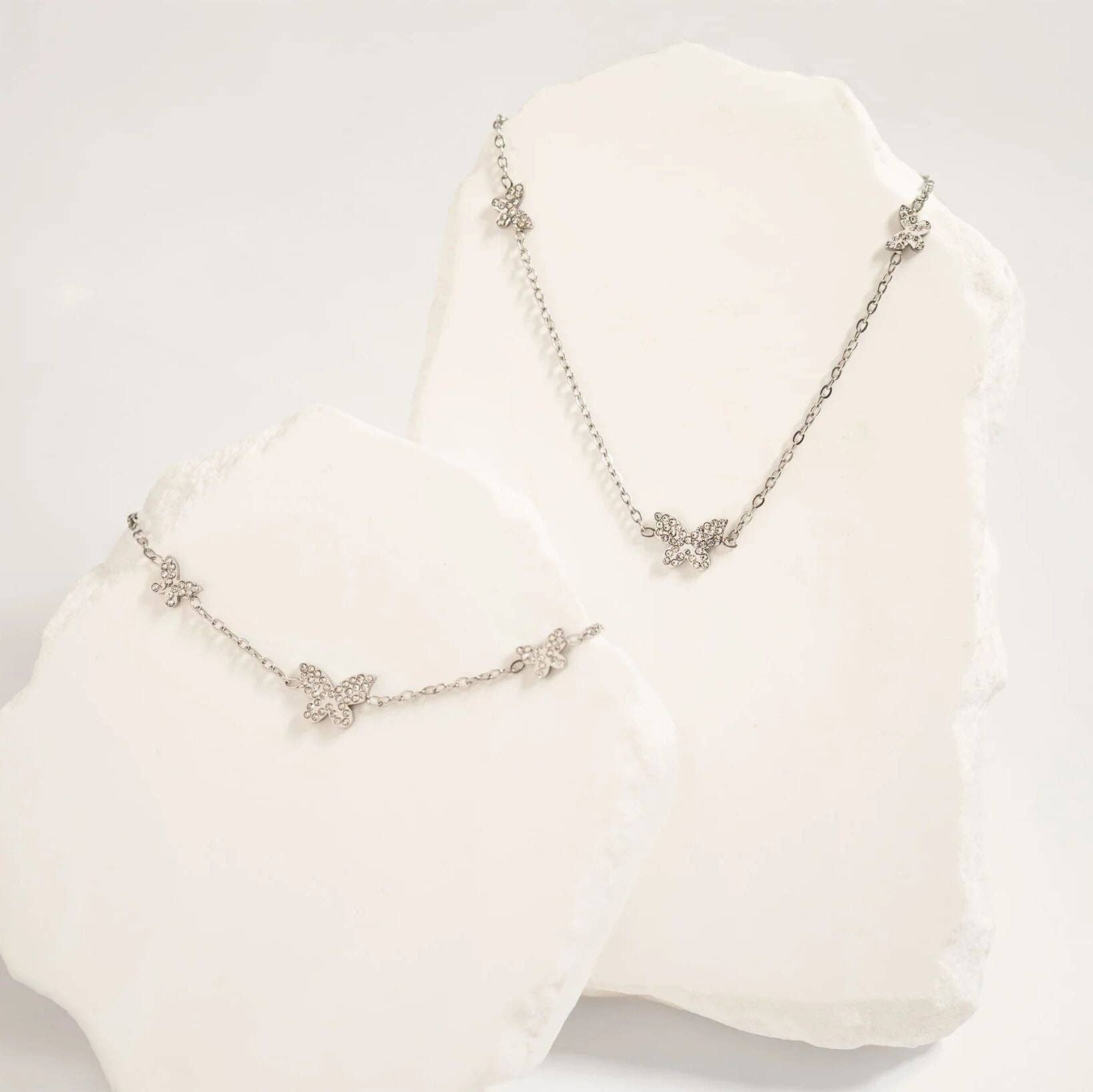 WJW – Großhandel Kette mit Anhänger/Charm – 18K Gold Edelstahl Schmetterling Halskette10