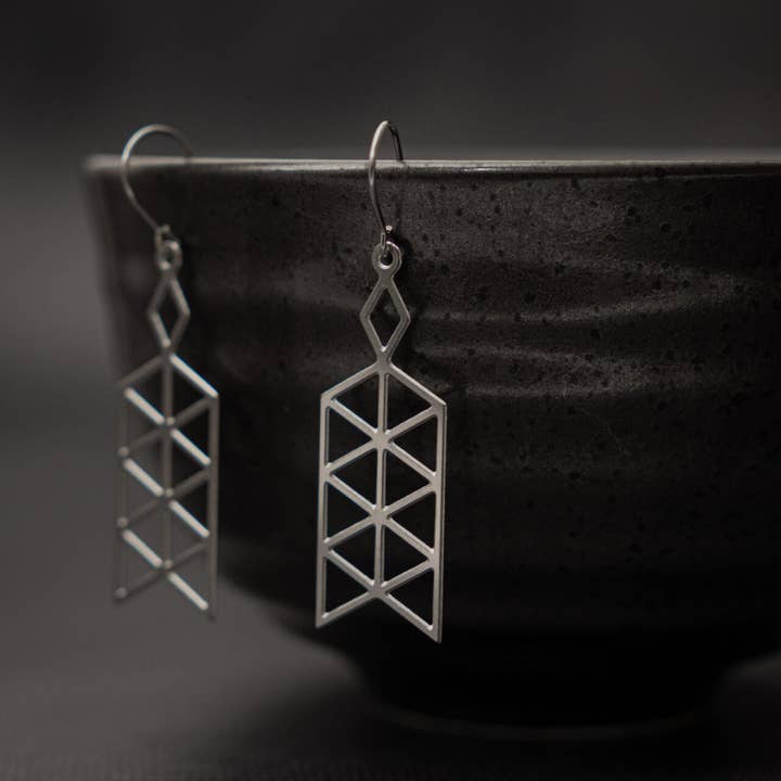 Orecchini pendenti a mosaico da 0,6 x 1,6 cm. per la vendita all'ingrosso da parte di GioGio Design