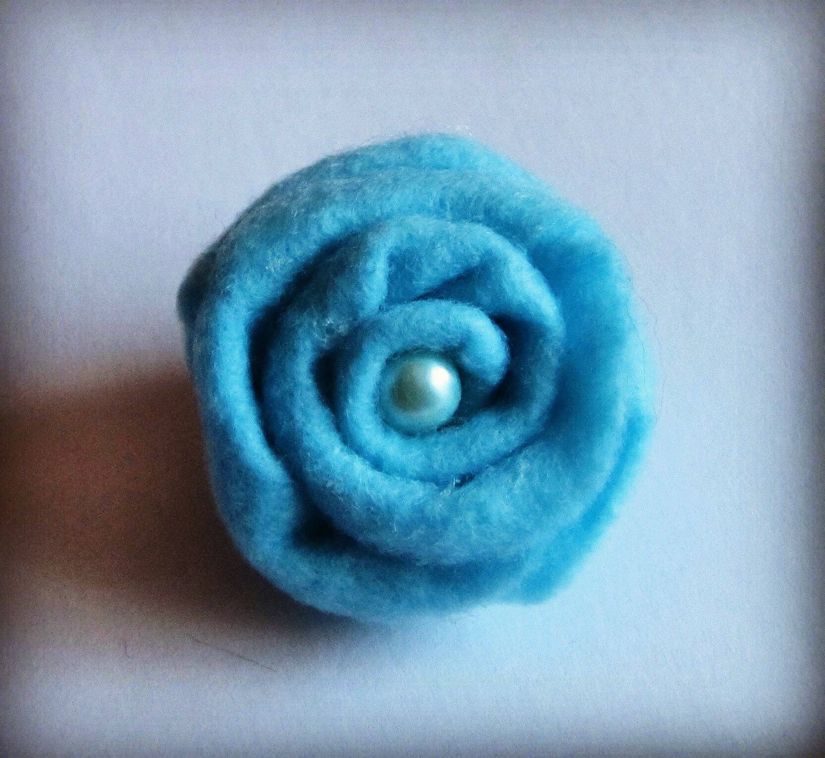 Style Showroom - Wholesale Brooch - Ladies Pale Blue Felt Rose Corsage