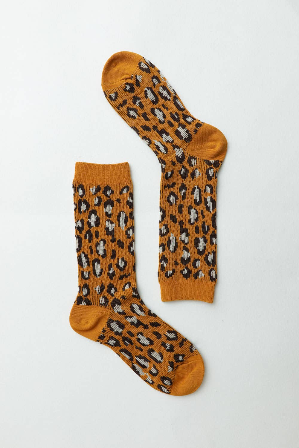 Leto Accessories - Wholesale Socks - Women's - 🐾 Soft Animal Print Leopard Knit Socks – Perfect for Winter11