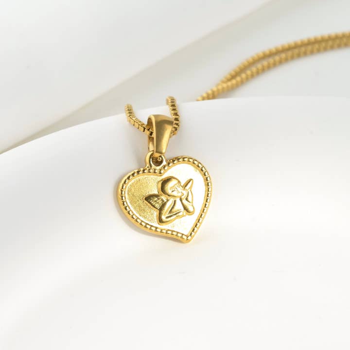 Blueyejewelry - Venta al por mayor Collares con colgantes/abalorios - Collar de corazón dorado - Colgante de corazón sin deslustre4