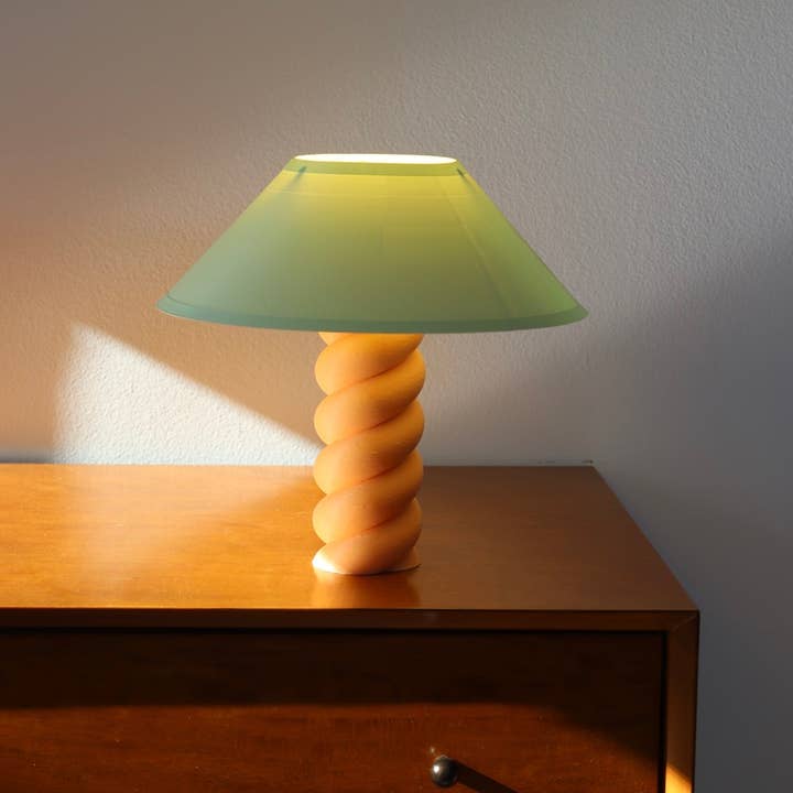 Sofiest Designs - Wholesale Accent/Desk Lamp - Sofiest Designs Swirl Table Lamp8