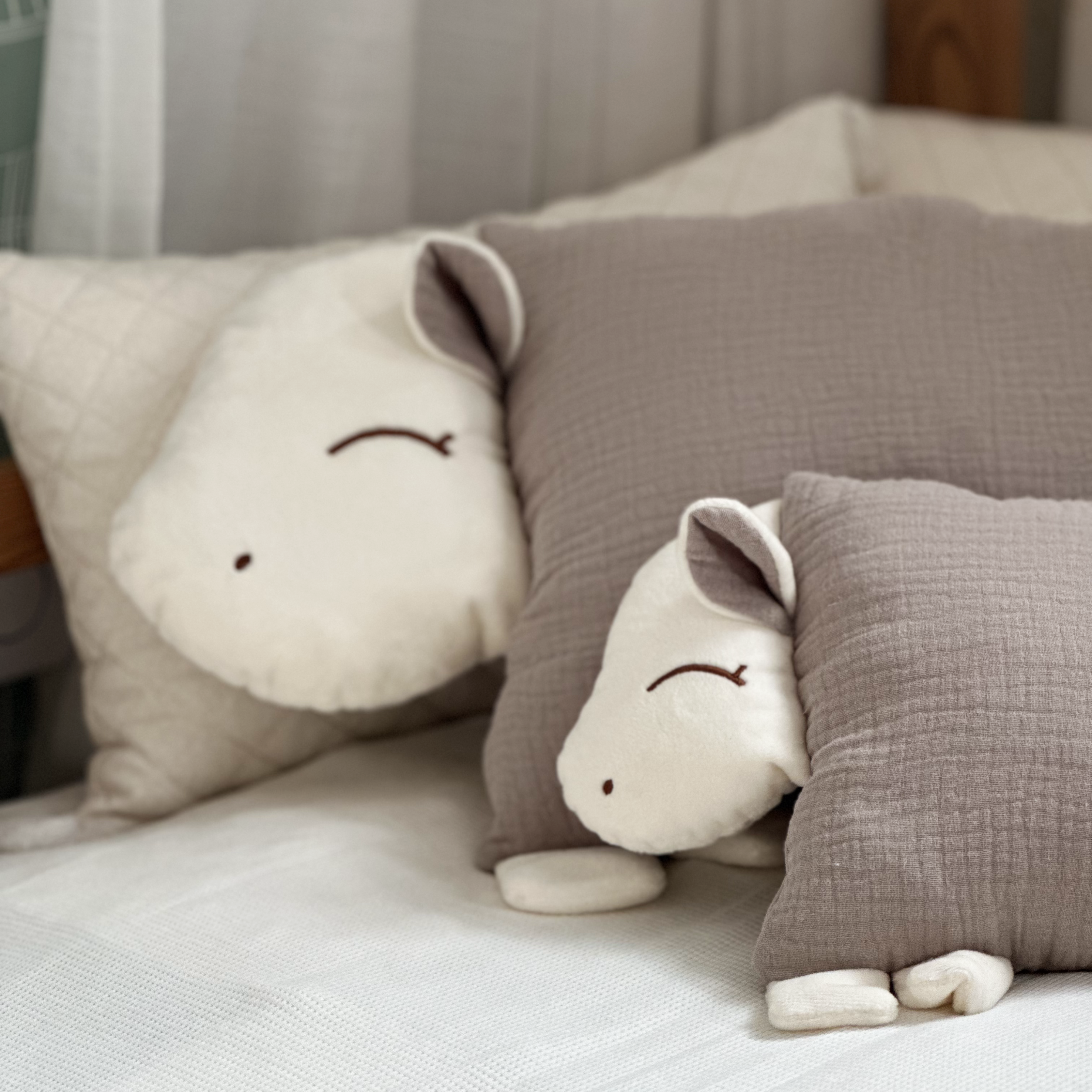 CANENYA - Wholesale Stuffed/Plush Toy - Kids & Baby - Schaf Schorsch sheep pillow made of muslin for children1