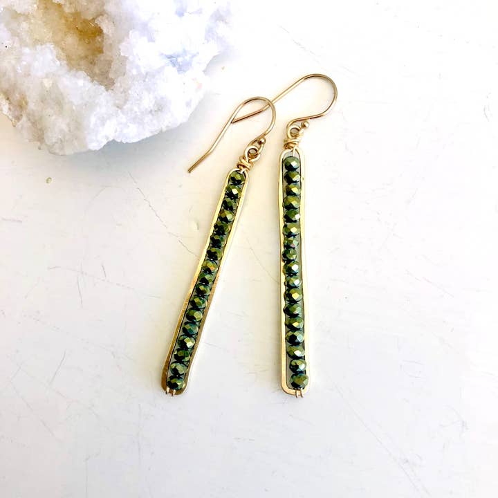 Julie Tuton Jewelry - Venta al por mayor Pendientes colgantes - Pendientes Caviar Stick, tamaño mediano