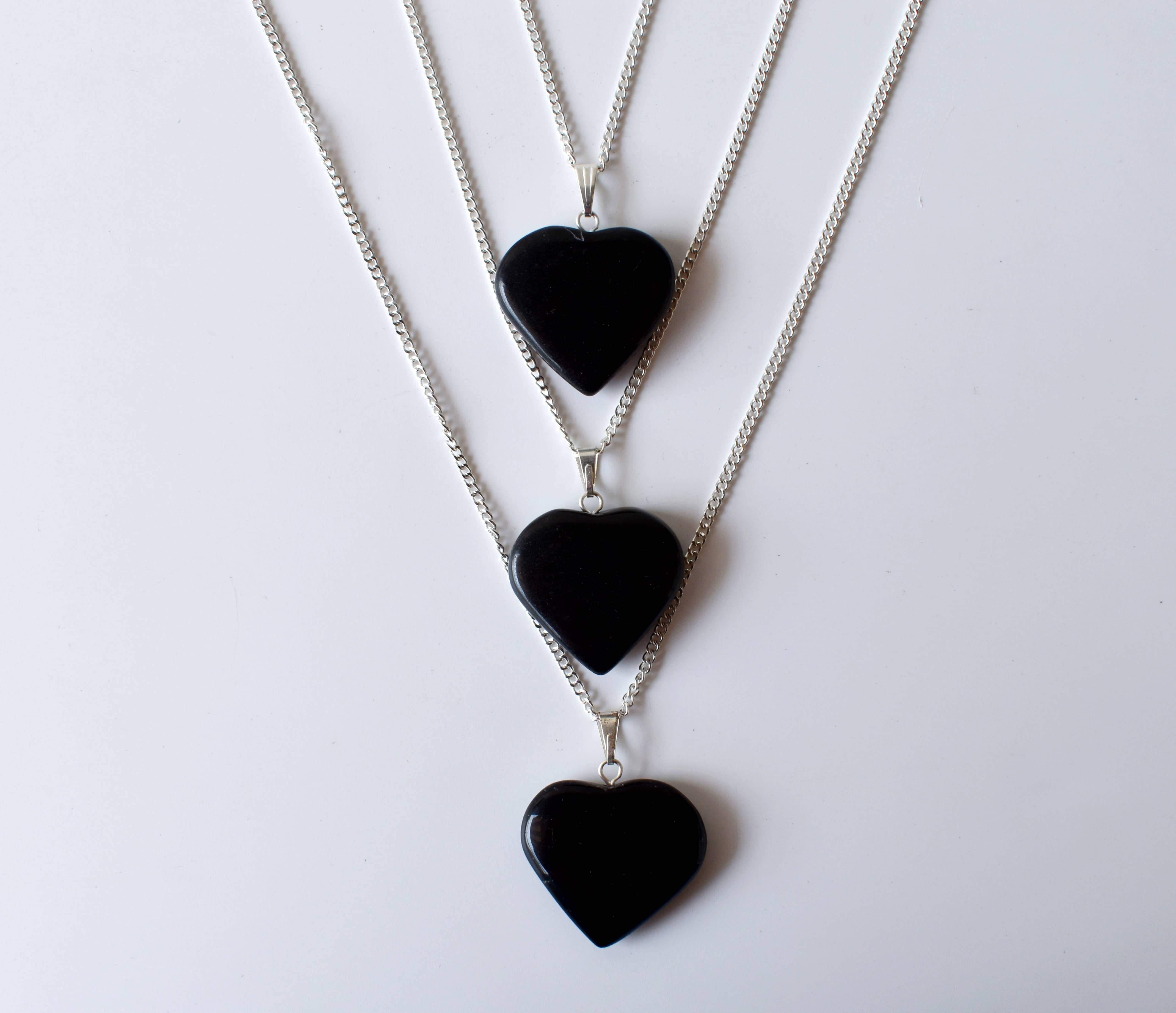 Soothing Crystals – wholesale Pendant/charm necklace – Crystal Heart Pendant | Black Tourmaline | Healing Gemstones2