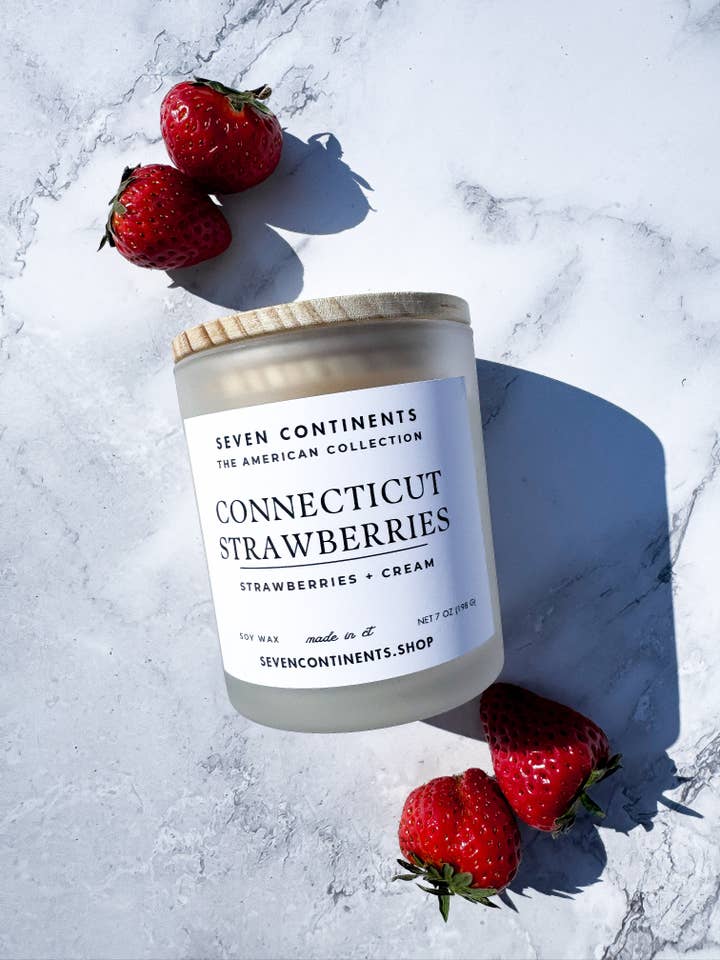 Connecticut Strawberries Candle for wholesale by Seven Continents
