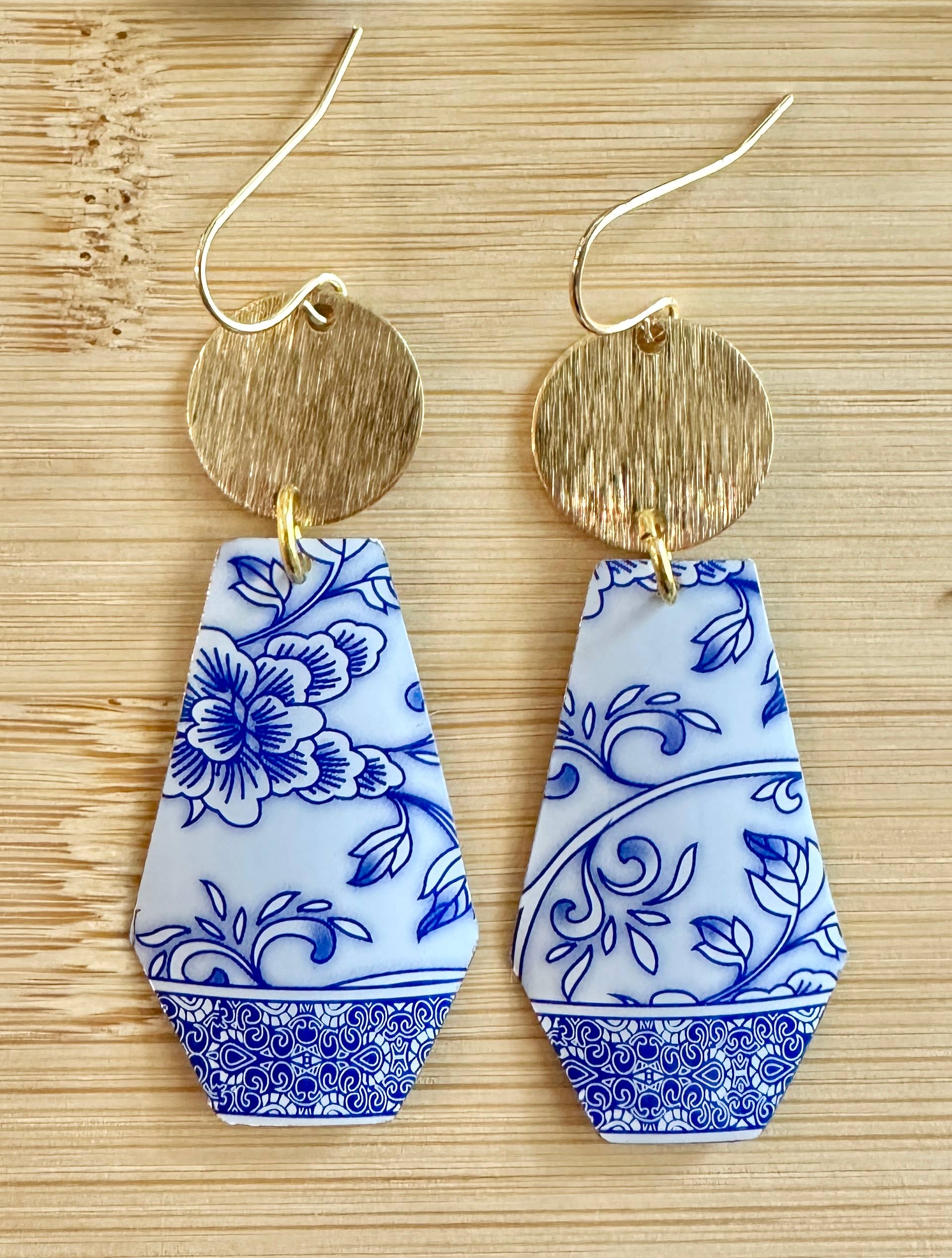 TTE Designs - Wholesale Dangle Earrings - Blue and White Chinoiserie Inspired Vintage Tin Earrings11