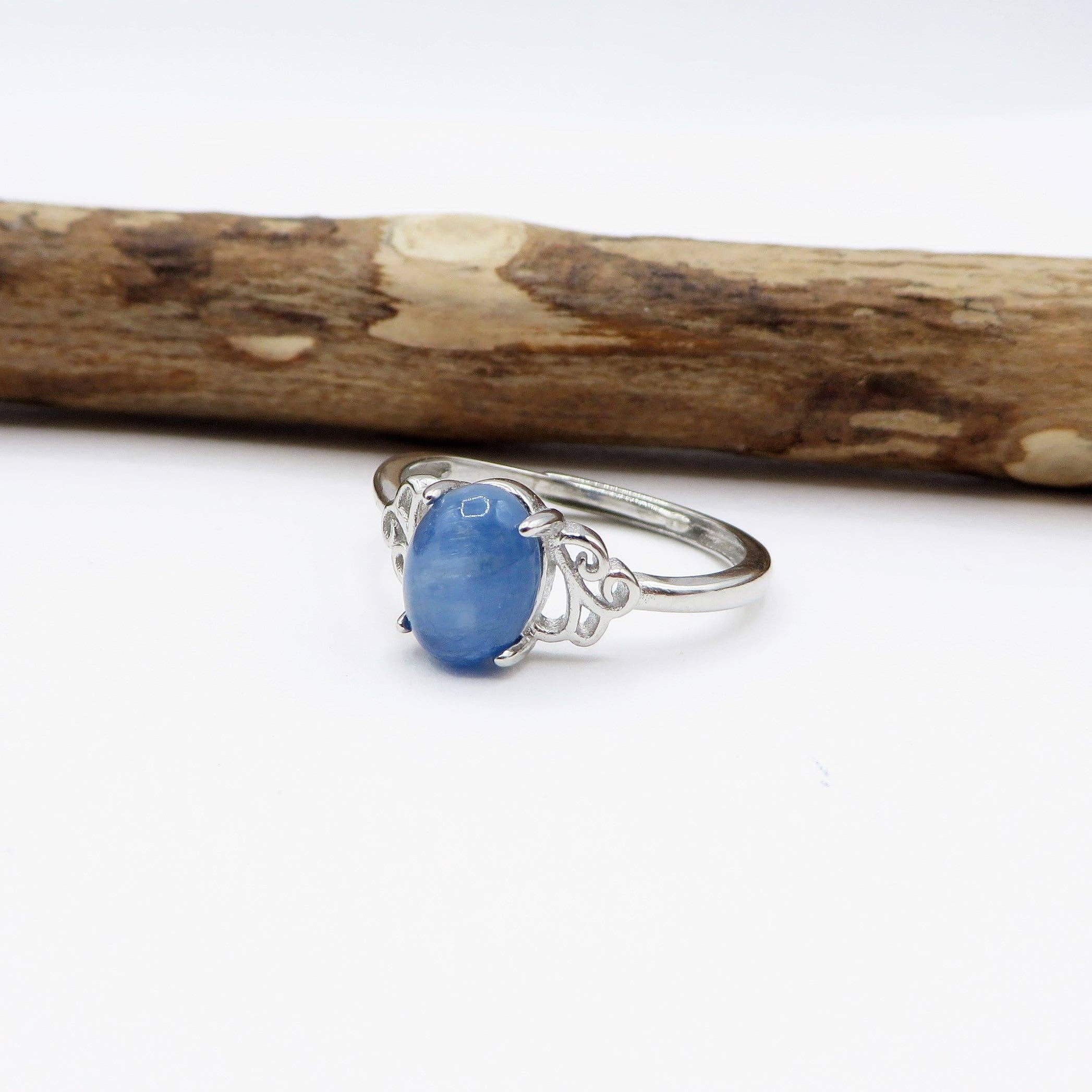 Base CYANITE SILVER NILAMANI ~ Anillo ajustable en azul natural CYANITE de venta al por mayor en Faire2