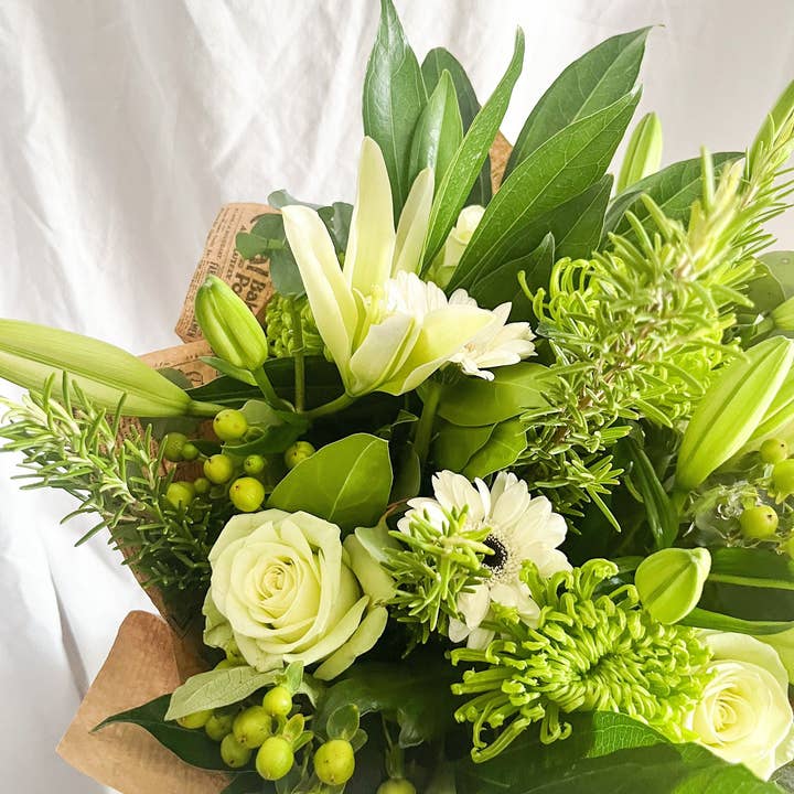 Fresh Flower lily bouquet,Birthday Flowers,Anniversary gift for wholesale by Wildestdreams.flowers