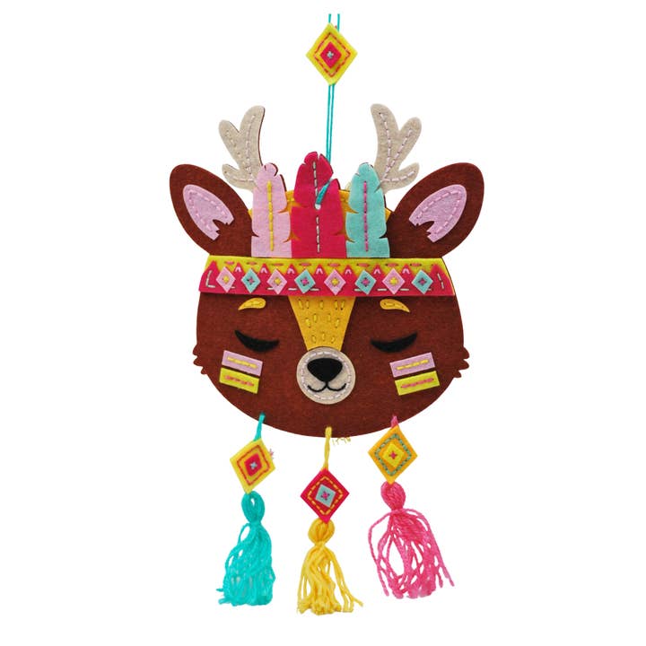 Fainotoys - Wholesale DIY Craft Kit - Kids - APLI Krapli - APLI Krapli Felt Wall Flag Sewing Kit Deer Precut Felt Thread & Safe Needle Ages 6+1