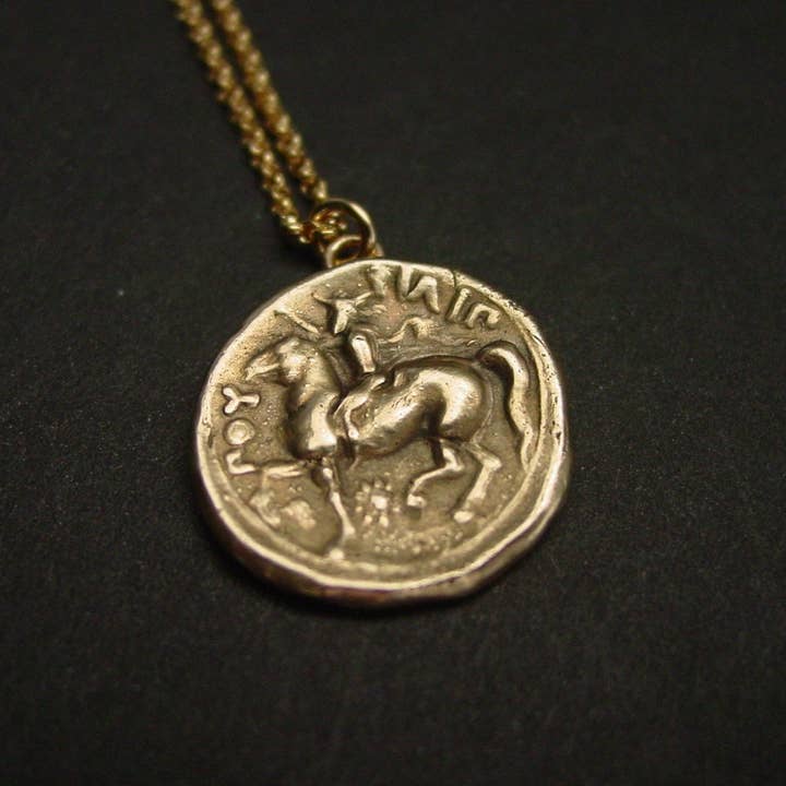 Vis a Vis Jewelry – wholesale Hänge-/berlockhalsband – Filip II av Makedonien på häst mynt halsband