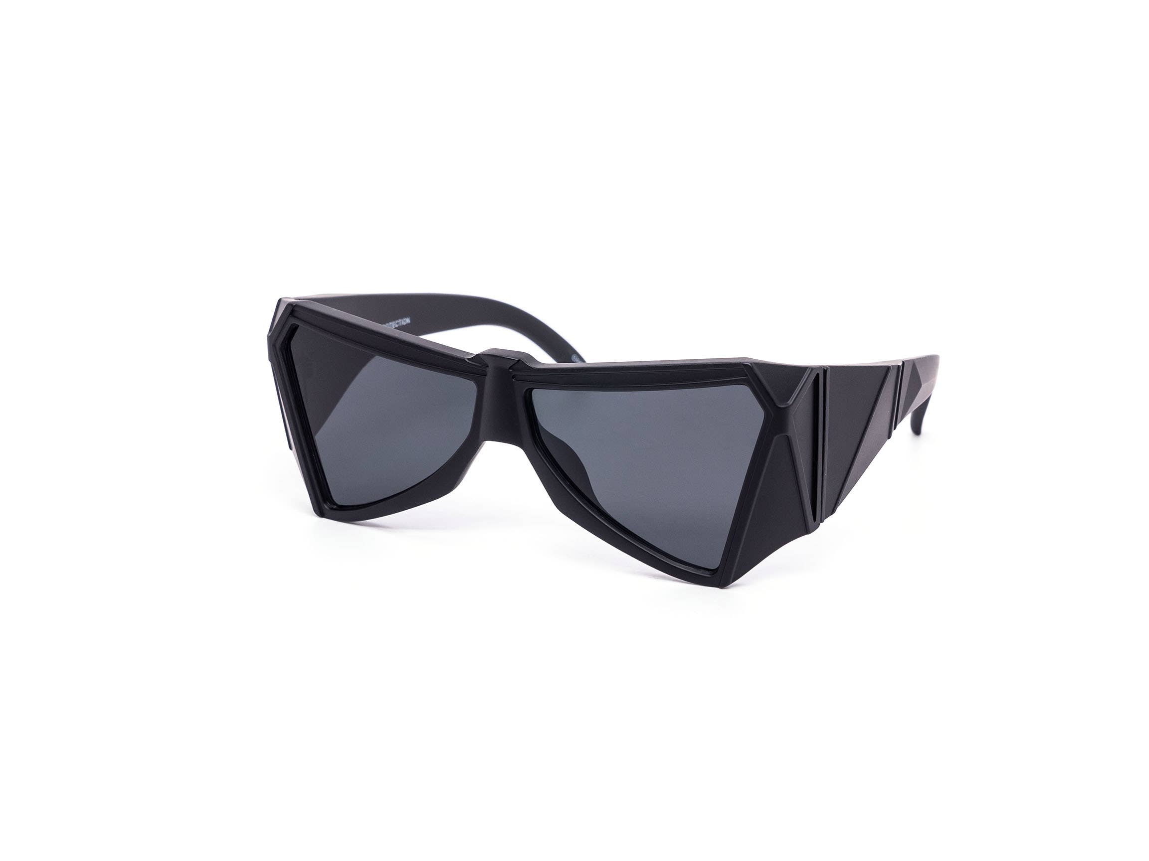 Still Friday - Wholesale Sunglasses - Unisex - Oversized Cyberpunk Super Triangle Sunglasses5