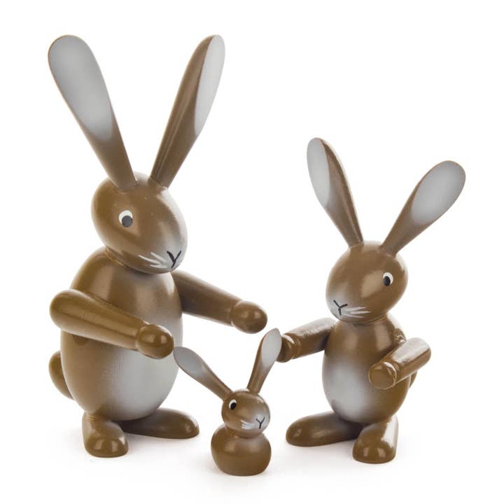Ensemble de figurines allemandes en bois Brown Rabbit Family 3,5 pouces pour la vente par Pinnacle Peak Trading
