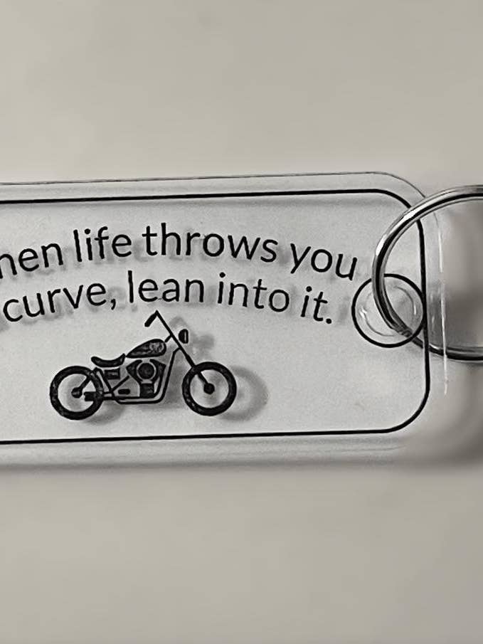 Llavero de moto para venta al por mayor de Marigold’s Meadow