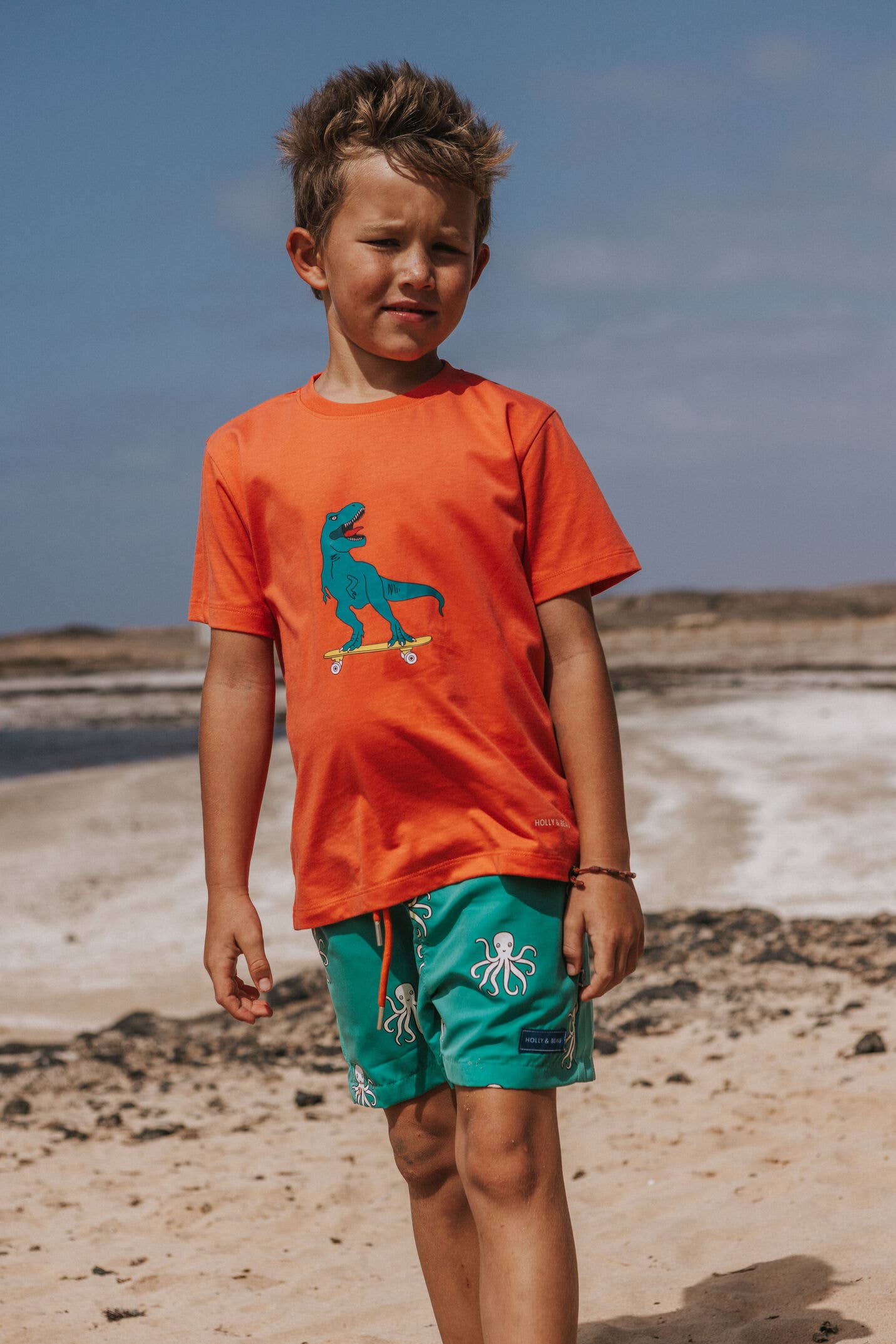 Holly and Beau – wholesale Swim shorts – Kids – Octopus Color Changing Boys Swim Trunks3