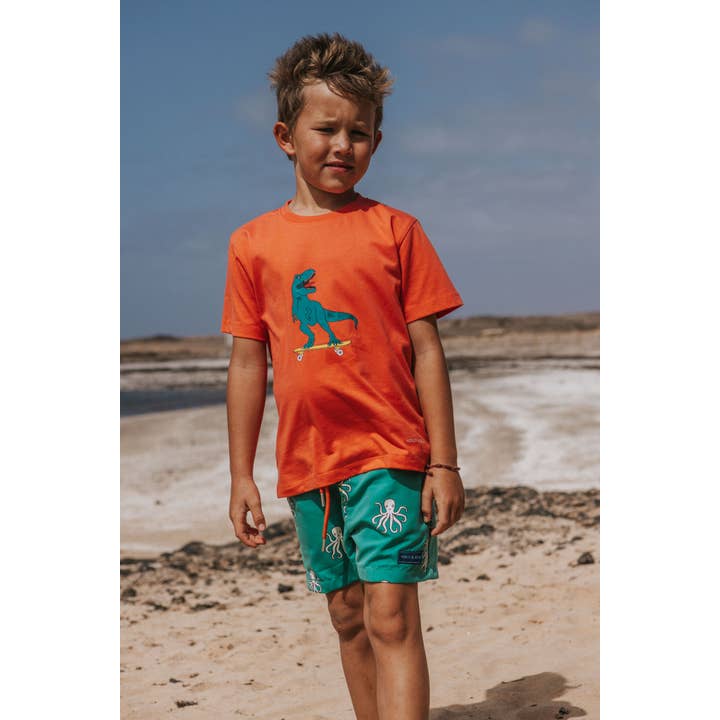 Holly and Beau – wholesale Swim shorts – Kids – Octopus Color Changing Boys Swim Trunks3