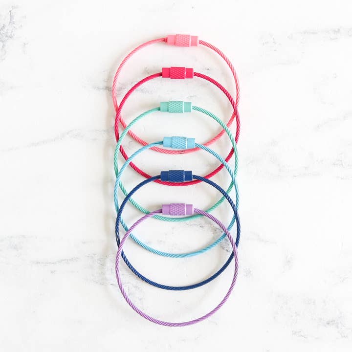 Stitched Modern - Wholesale Knitting/Crochet Supplies - Twist Lock Floss Bobbin Thread Rings