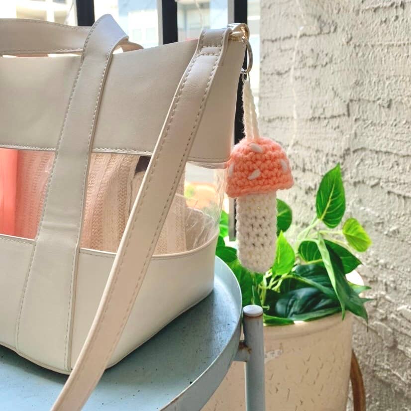 The Cozy Tangerine - Vente Porte-clés – femme - Porte-clés champignon | Briquet au crochet et porte-baume à lèvres13