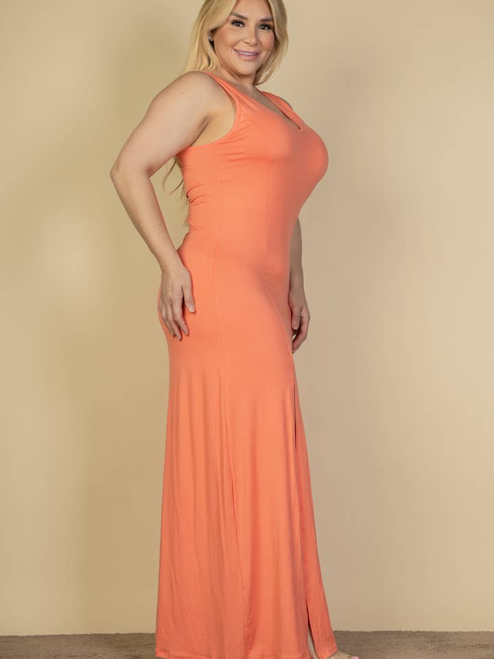 CAPELLA APPAREL - Vente Robe – femme - Robe maxi à encolure plongeante et fente sur les cuisses de grande taille5