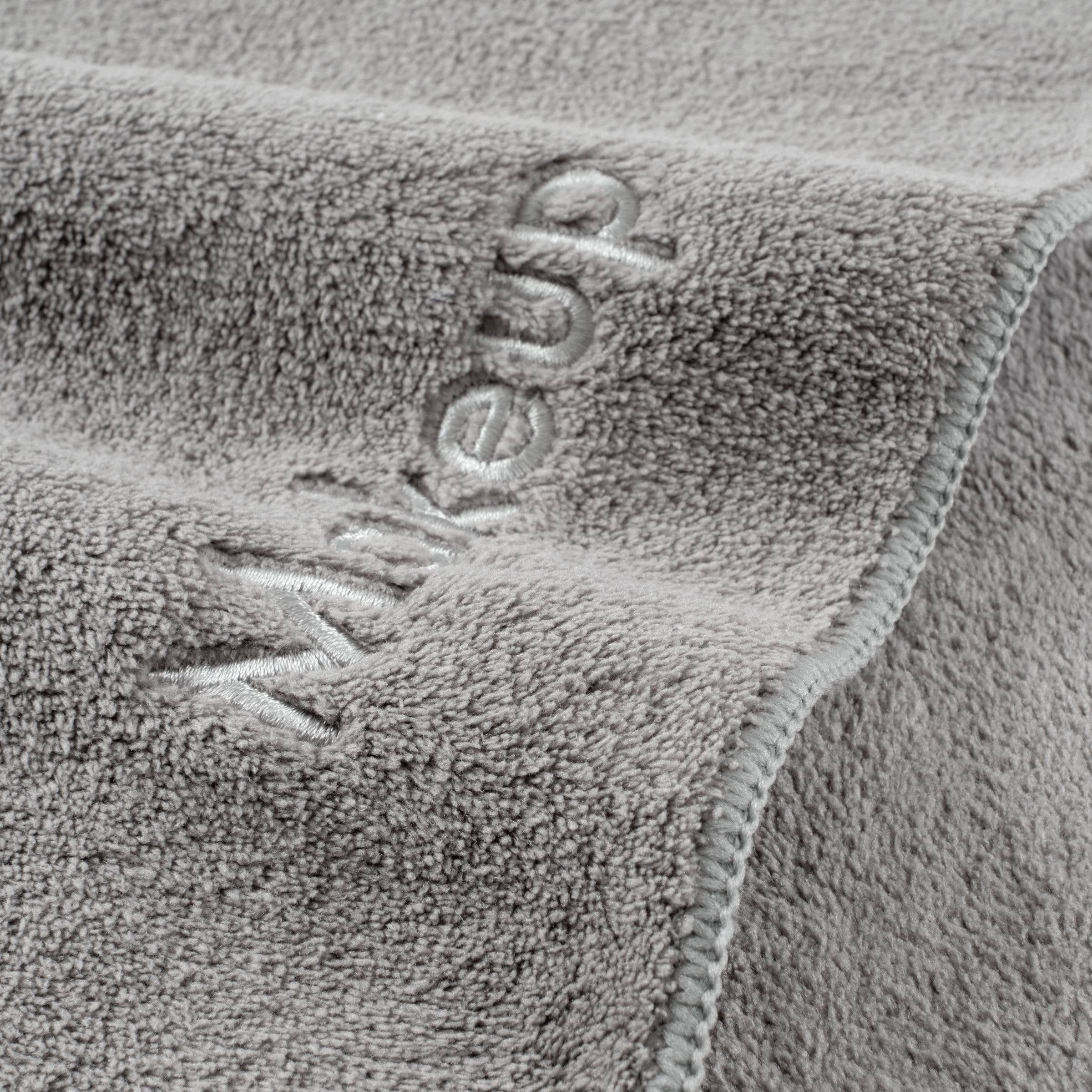 Arkwright Home - Wholesale Makeup Remover - Coral Fleece Makeup Removal Towels (3-Pack)10