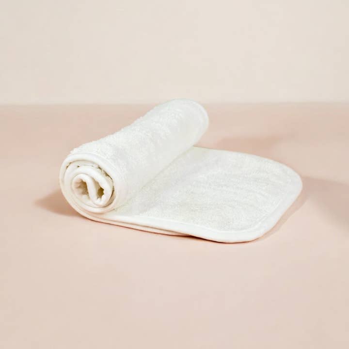 Muslinz - MerryGoRoundUK Ltd - Wholesale Face & body wipes - MuslinZ Bamboo Cotton Facial Towel1