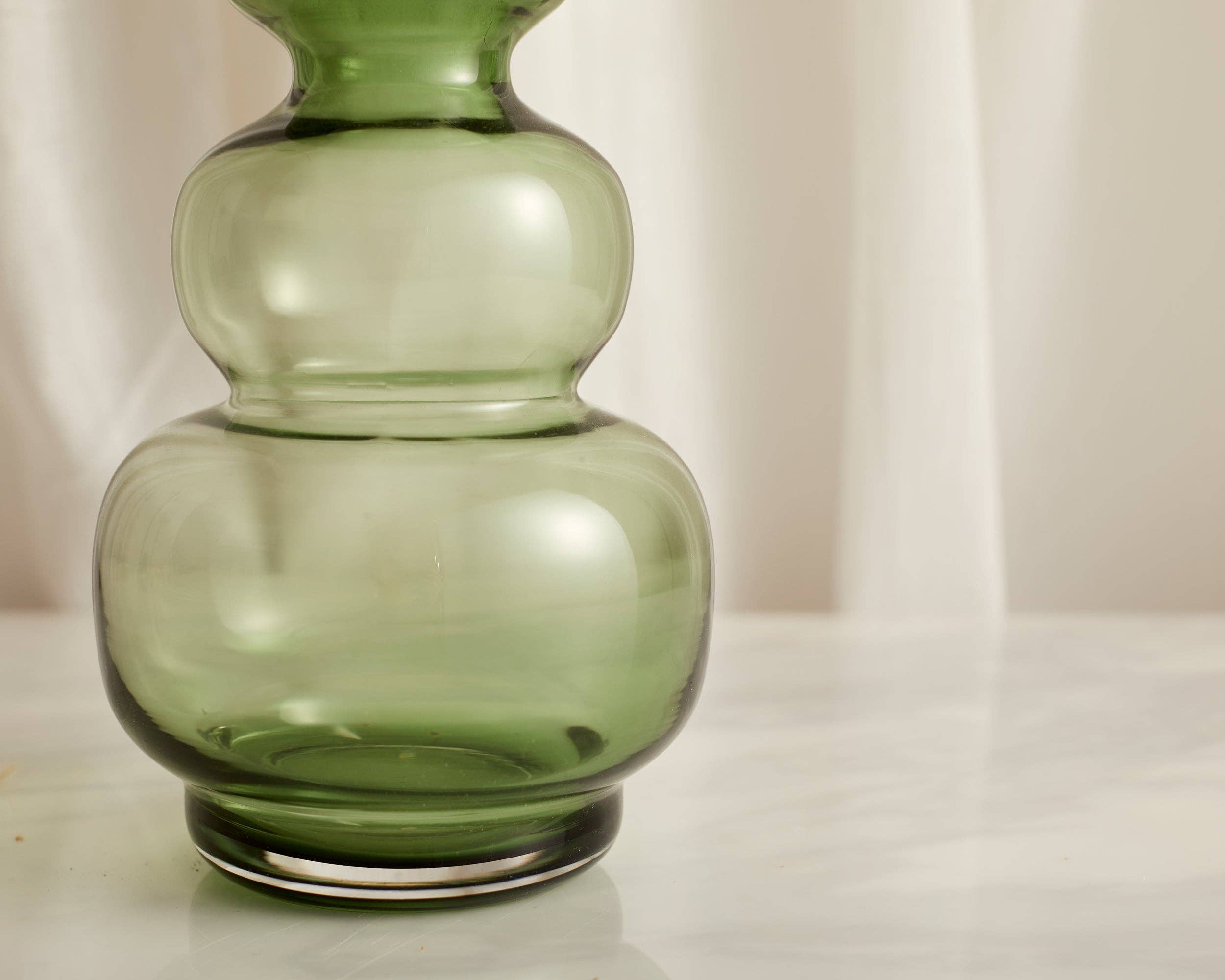 What a Host Home – wholesale Vase – Verona Decorative Glass Vase2