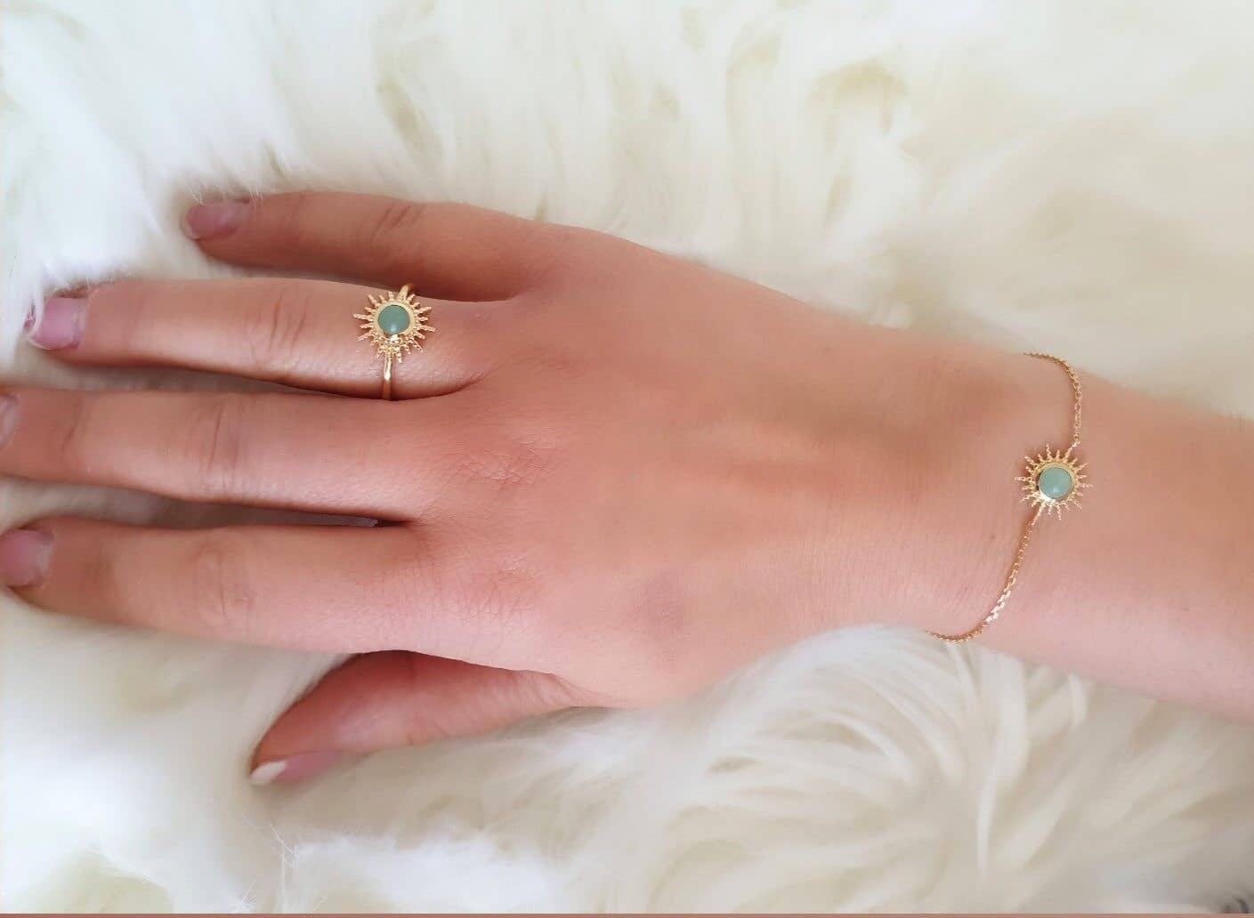 SIUKA - Wholesale Charm/Dangle Bracelet - Gold-plated bracelet “sun” with aventurine1