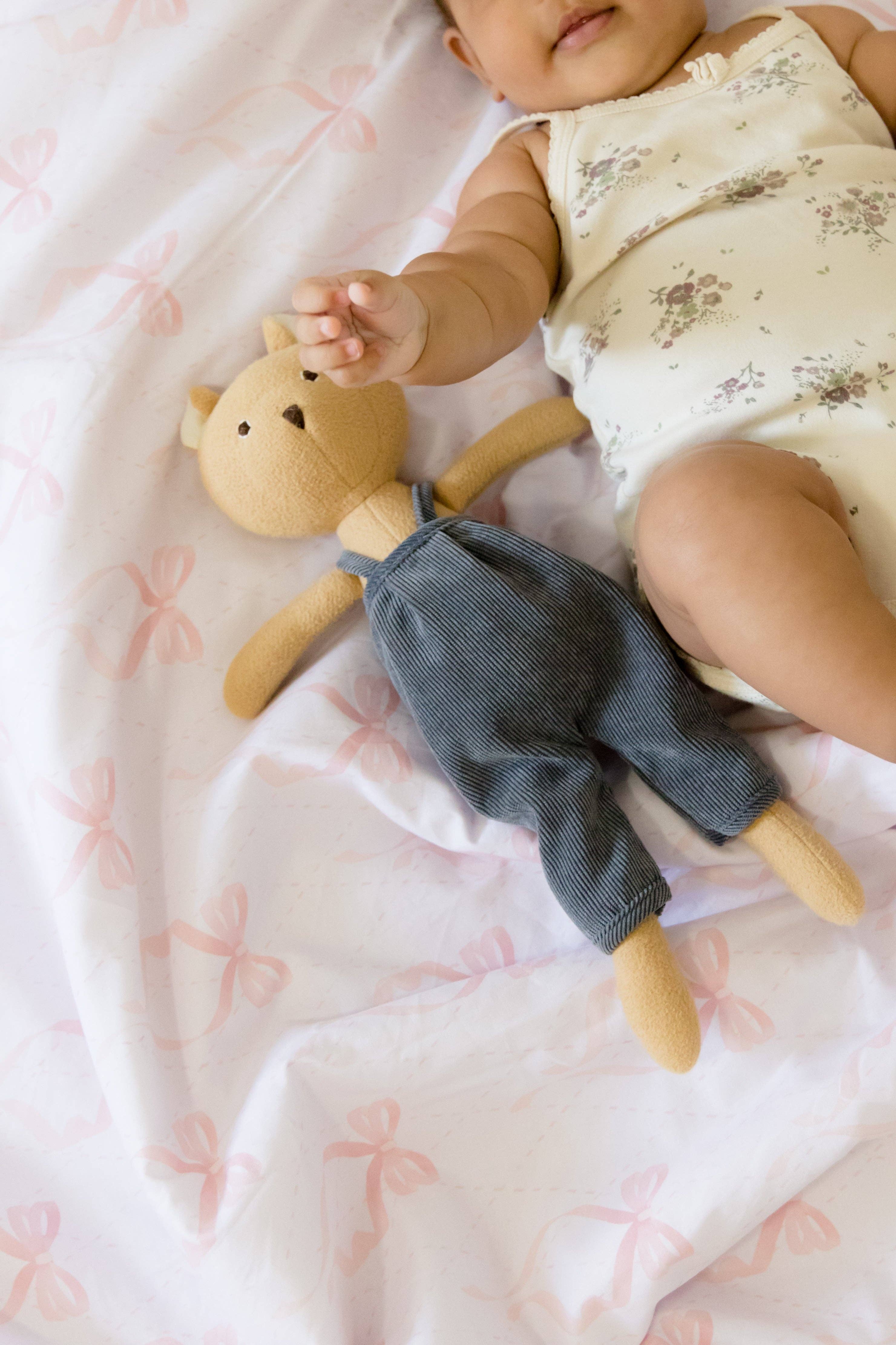 Little Mae and Co – wholesale Bedding blanket – Kids & Baby – Ribbon Crib Quilted Blanket1