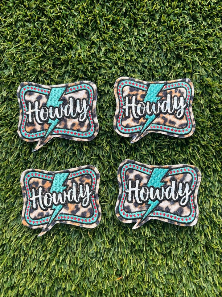 Patch brodé pailleté "Howdy" léopard et turquoise pour la vente par Eric Hill Designs, LLC