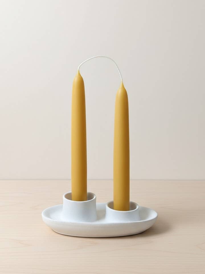 7 tums par handdoppade ljus av ren bivax för wholesale av Yarrow Bone Farmstead