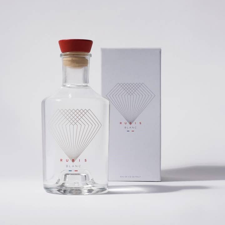 Rubis blanc – Engroshandel Whisky – HVID RUBY: REN HVID MALT i en kasse