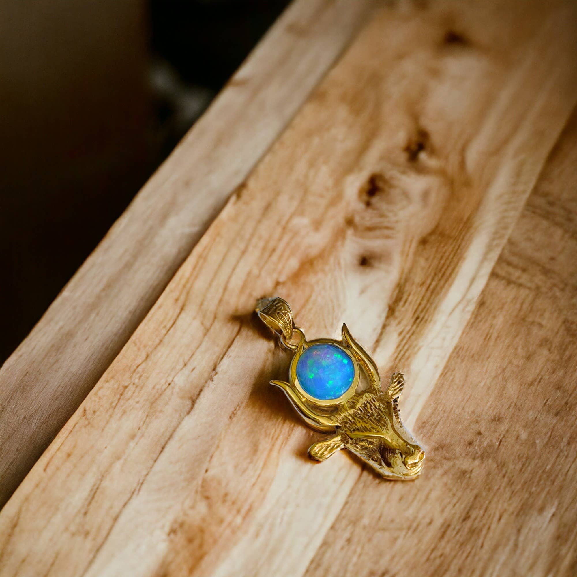 ALADDIN'S LAMP JEWELRY - Venta al por mayor Abalorios/colgantes individuales - Colgante de oro ópalo con forma de cabeza de vaca de la diosa Hathor5