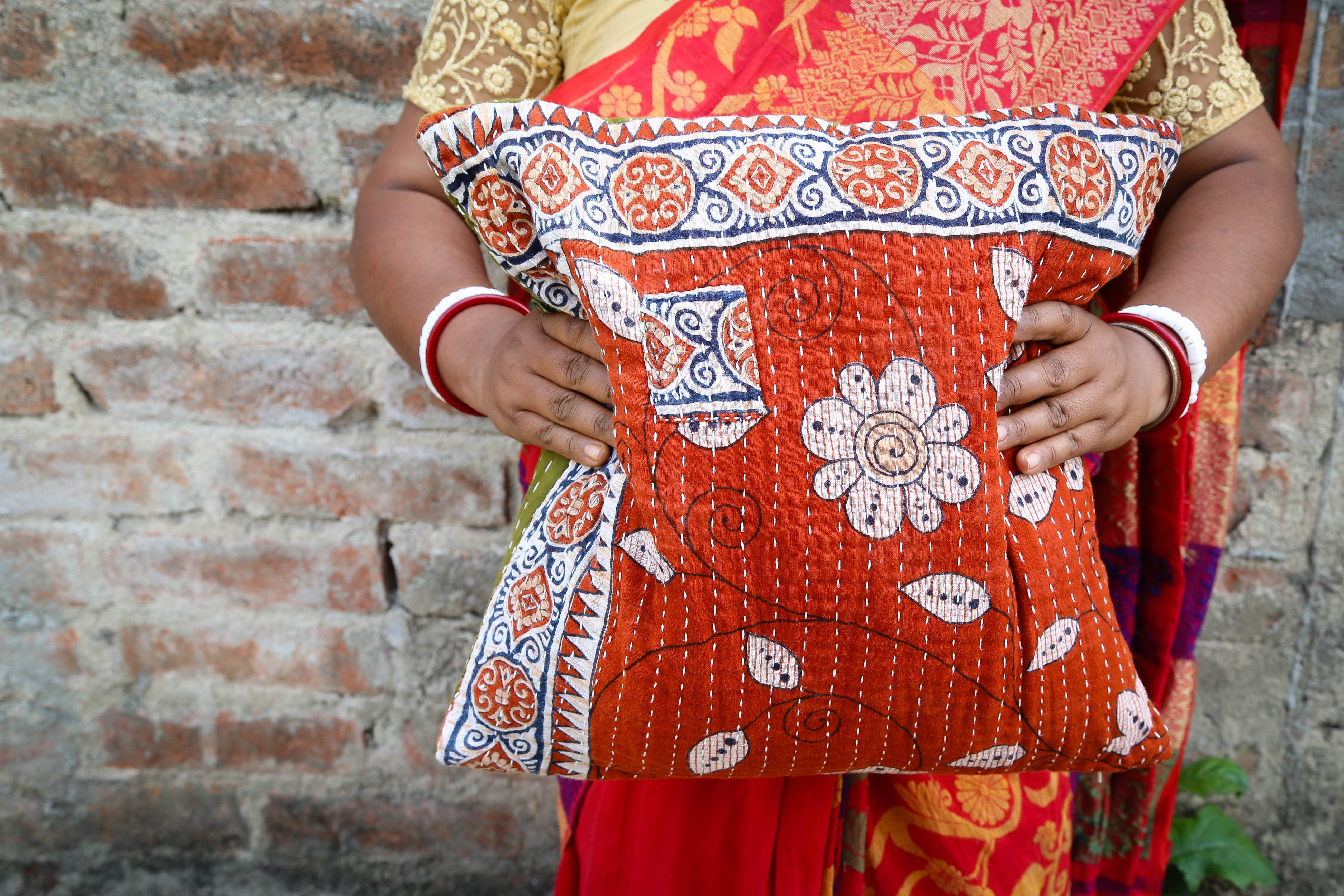 Asha Project – wholesale Prydnadskuddfodral – Kantha Kuddfodral4