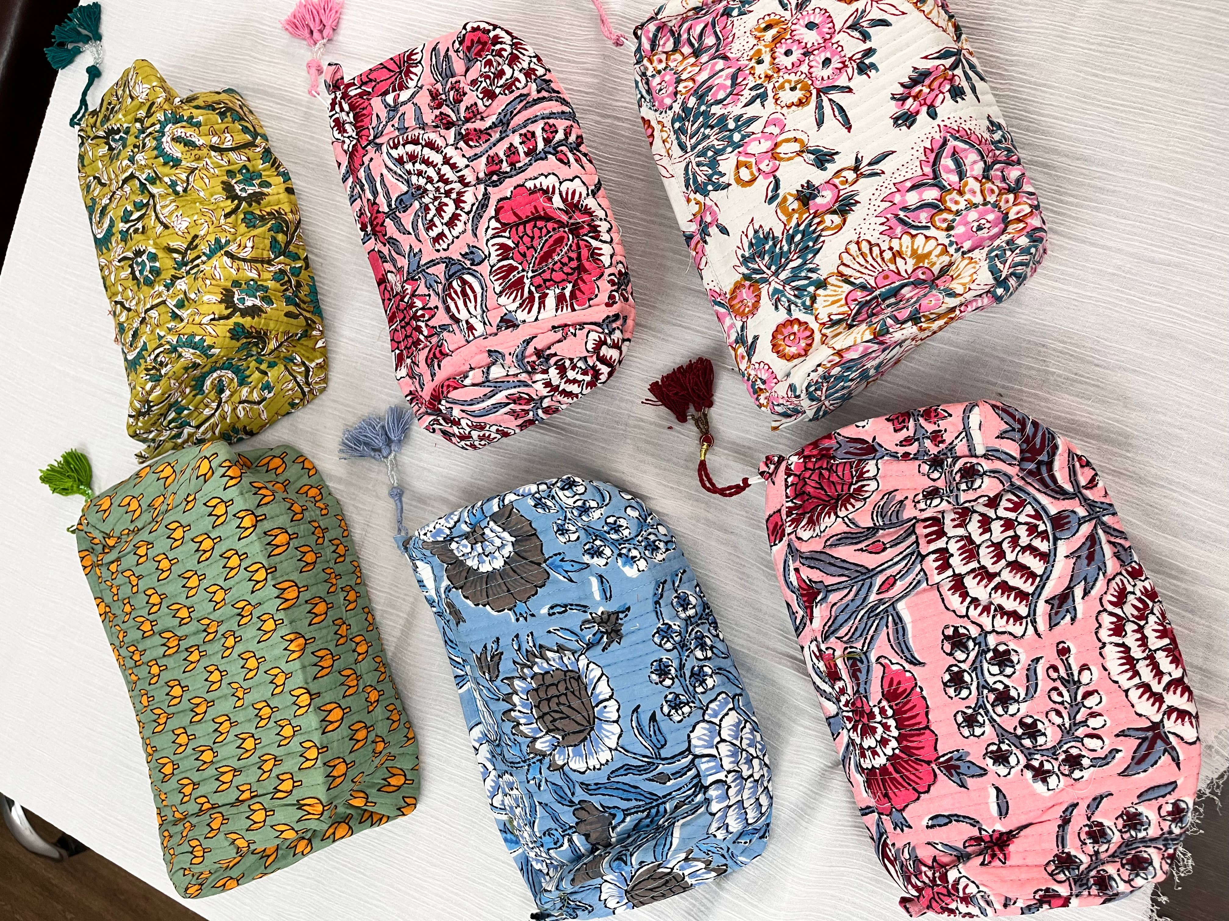 Meghcraft – Großhandel Schmink-/Kosmetiktasche – Personalisierte, gesteppt bedruckte Baumwoll-Kosmetiktaschen, 3er-Set9