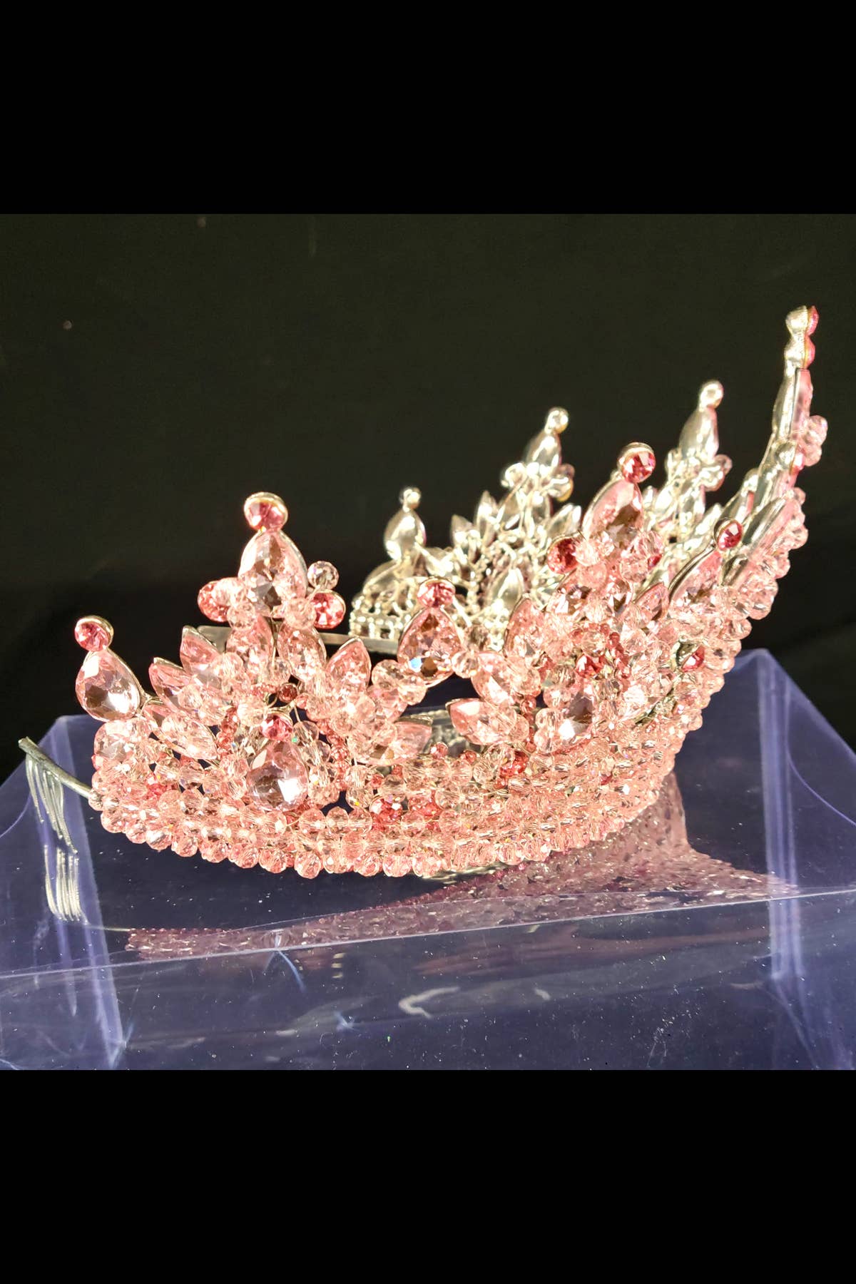 Chicas - Wholesale Tiara - Women's - Beautiful metal tiara with crystal balls and jewels HT97730