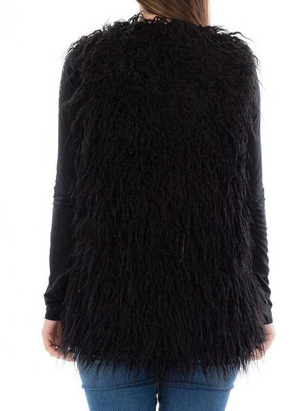 Cap Zone - Wholesale Outerwear Vest - Women's - Shaggy Faux Fur Vest With Hook And Pockets2