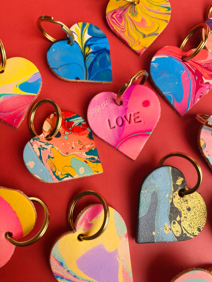 Llavero de piel con forma de corazón jaspeado para venta al por mayor de Willow