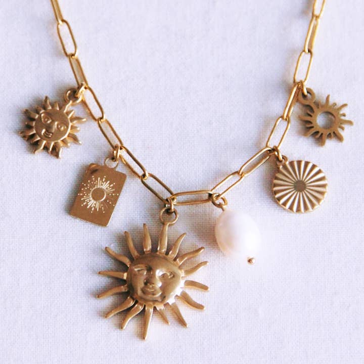 Bazou - Wholesale Pendant/Charm Necklace - Charm necklace 'Sun Lover' – gold