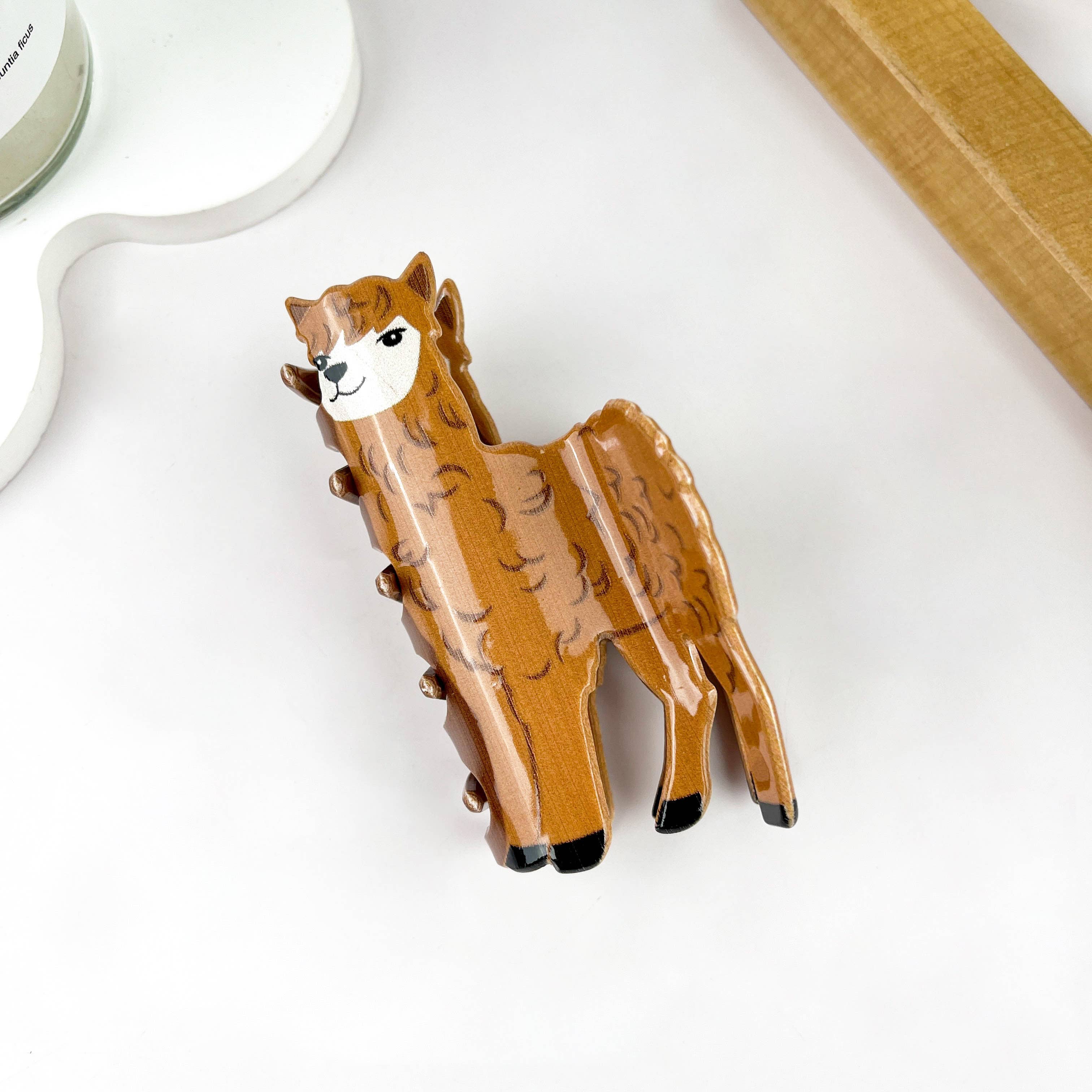 mildstyles – wholesale Hårklämma - Dam – Höst- och vinterhårklämmor i akryl med ekorre- och djurmotiv0