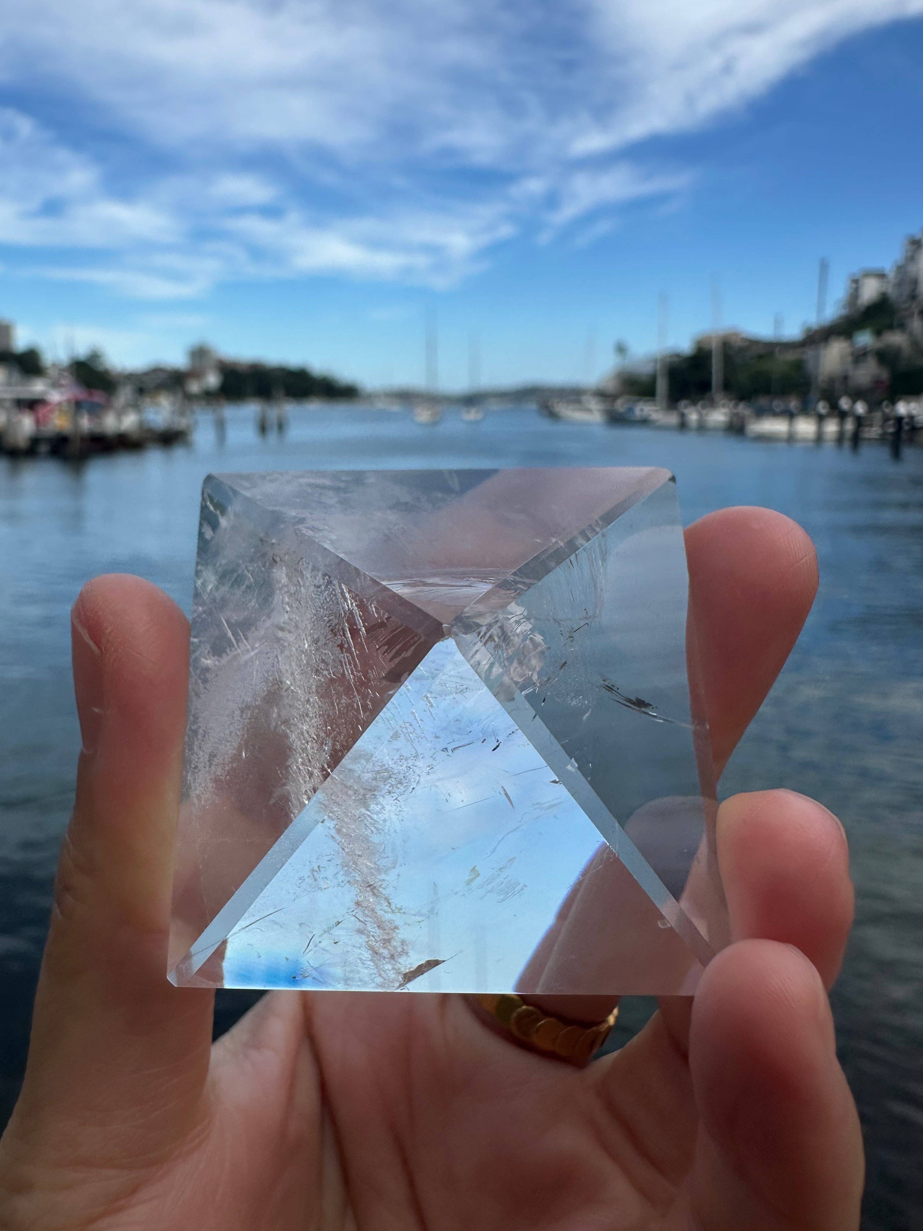 Moon Rituals – wholesale Andlig sten/kristall – Klar Kvarts Pyramid – Manifestations- och Healingkristall för Energi och Klarhet, Julkristallgåva3