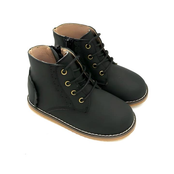 Layne 𝐁𝐎𝐎𝐓𝐒 - Black for wholesale by Yourtay