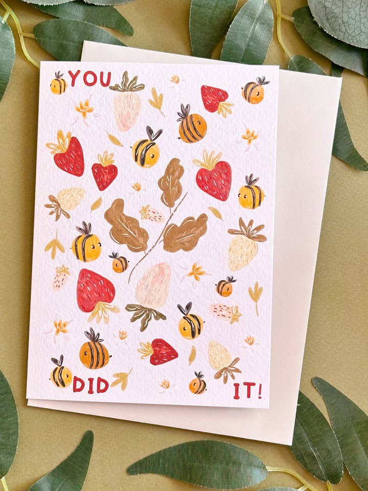 Strawberry Bee Du hast es geschafft Karte für den Großhandel von Just Smile Designs