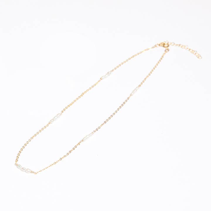 Victoria Rice Pearl Station Necklace in 14 Karat Gold Filled for wholesale by Forai