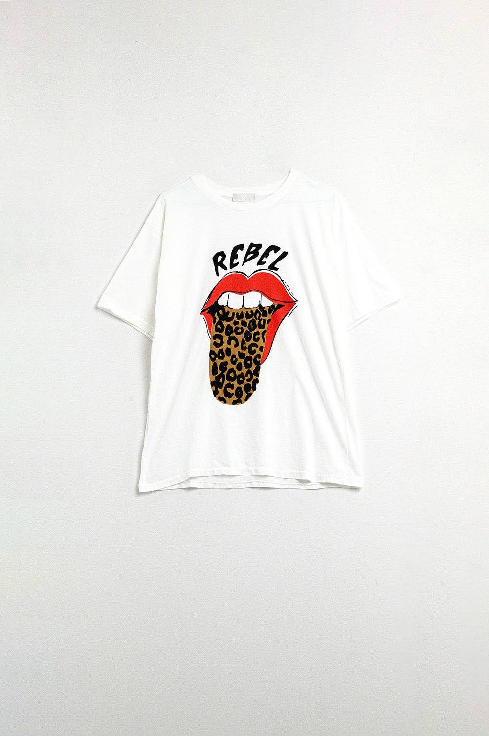 Relaxed White T-shirt With Rebel and Lips Graphic Print for wholesale on Faire5