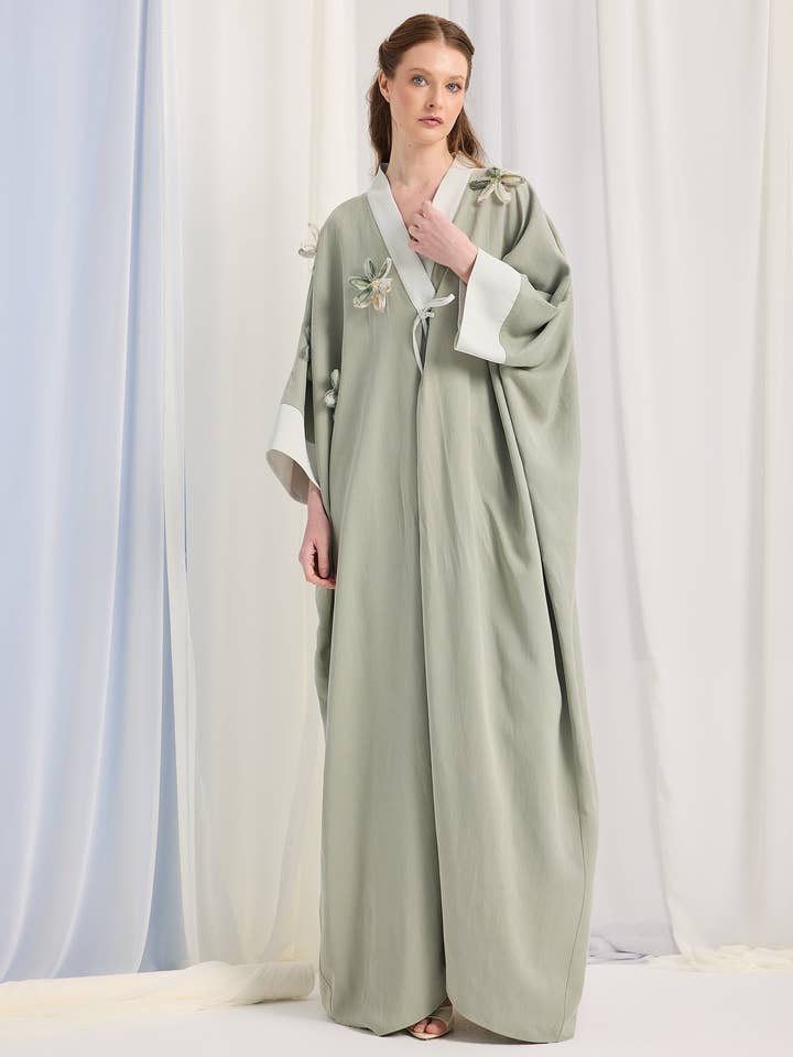 Abaya détaillée fleur menthe légère pour la vente par Store WF