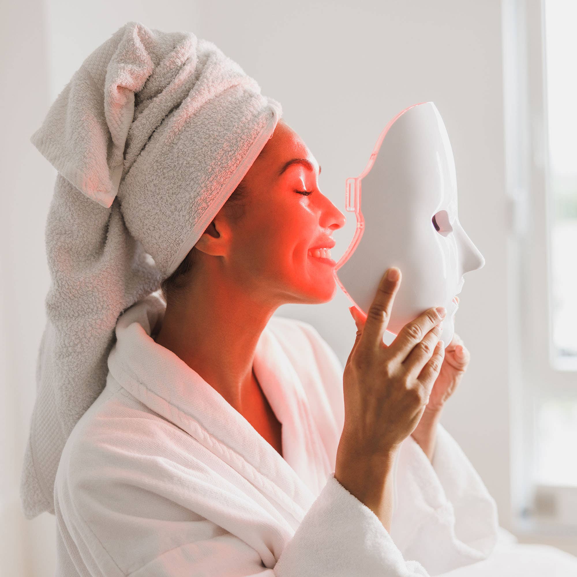 Pursonic - Vente Masque pour le visage - Masque facial de luminothérapie à 7 lumières5