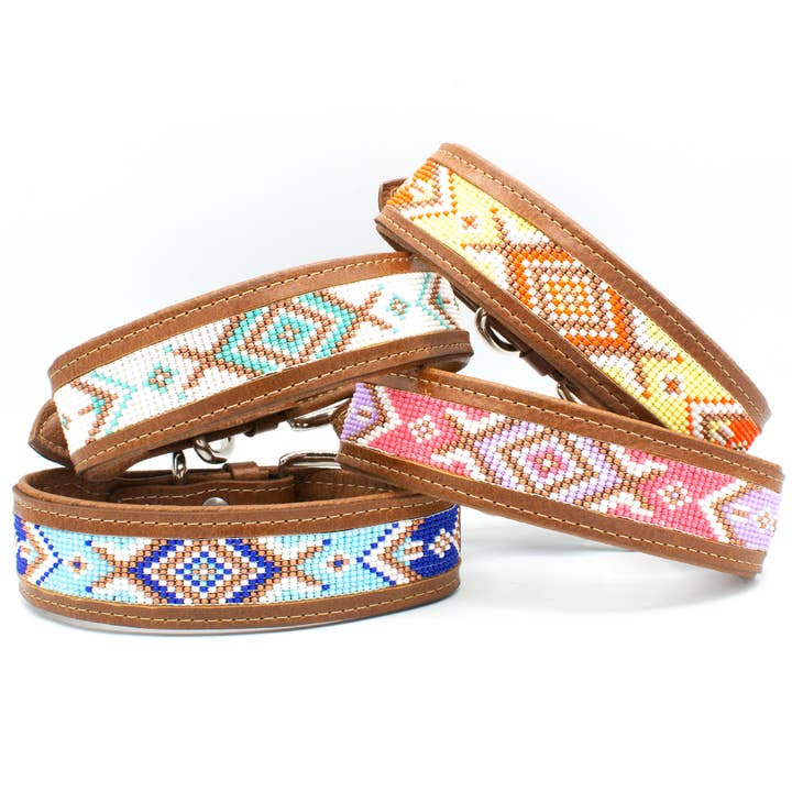 Colliers pour chiens faits à la main pour la vente par KINAKÚ