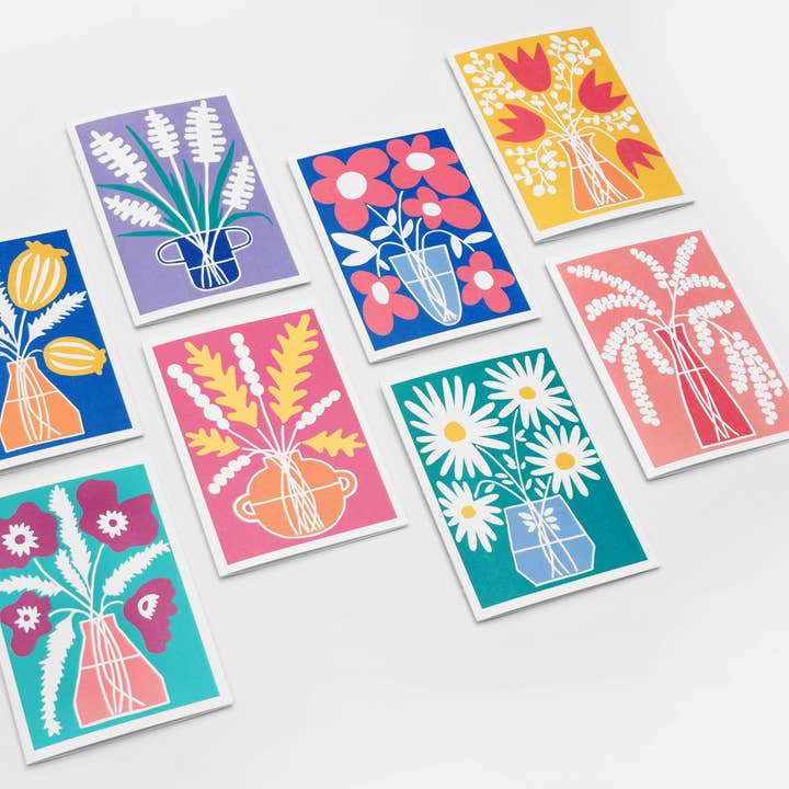 Studio Wald - UK Made - Wholesale Everyday Greeting Card - All Occasions Greetings Card- Vase- Daisy1